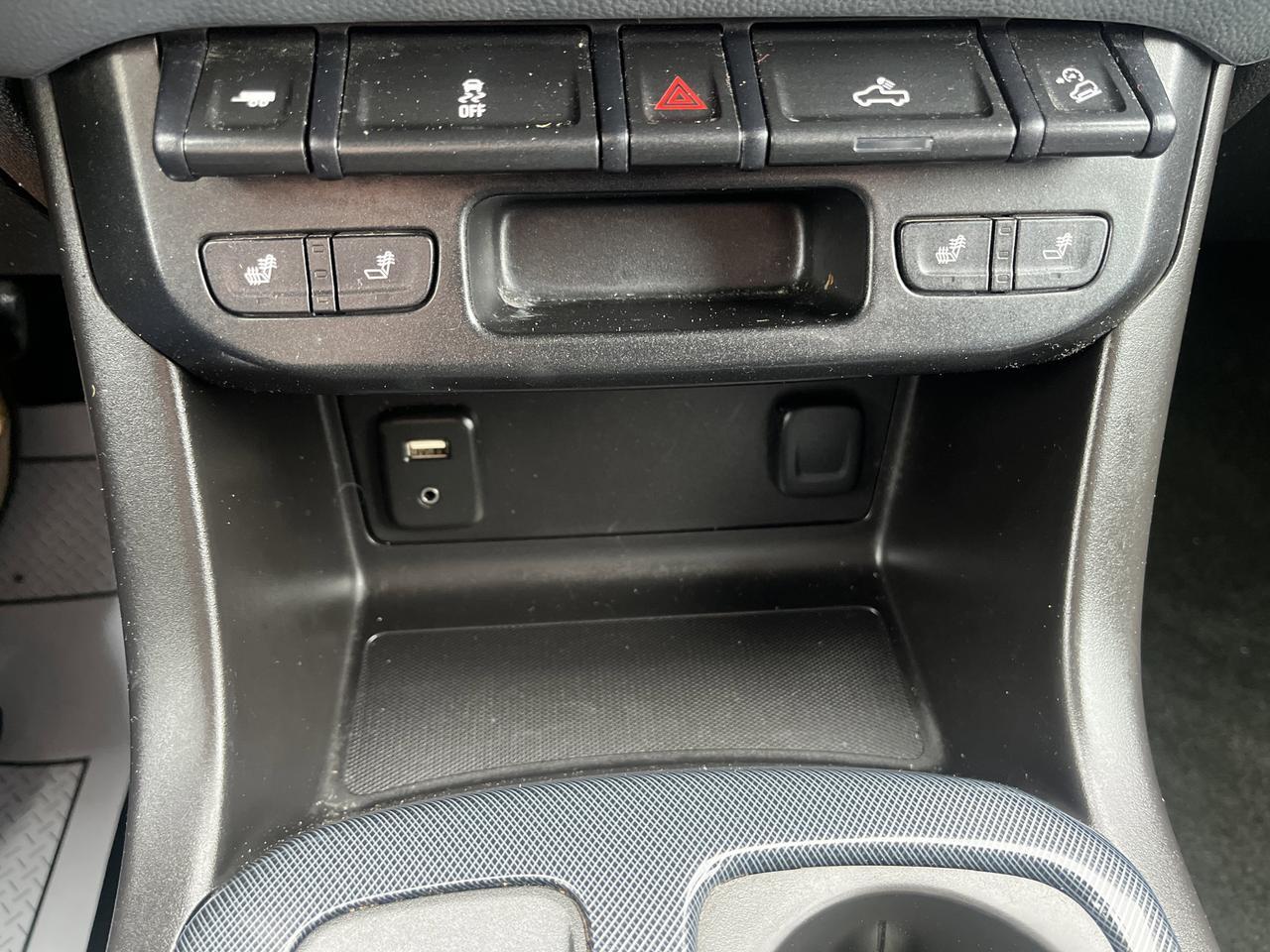 2016 Chevrolet Colorado Z71 Crew Cab 4WD 3.6L Heavy-DutyTraileringPkg w/Nav Bose HeatedSeats FloorLiners Saukville WI