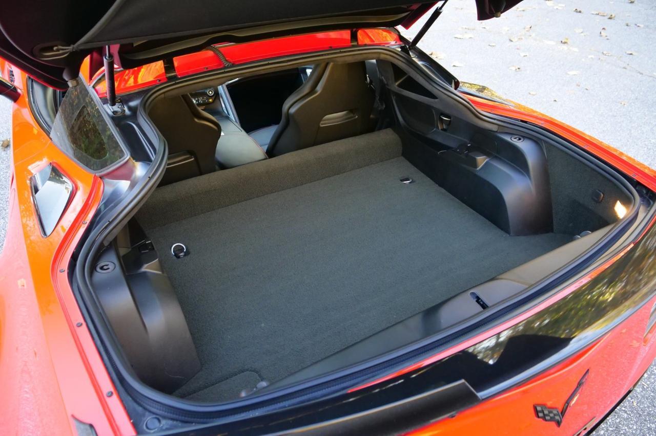 2016 Chevrolet Corvette Z06 3LZ / Z07 Performance PKG / Carbon Ceramic Brakes! Lincolnton NC