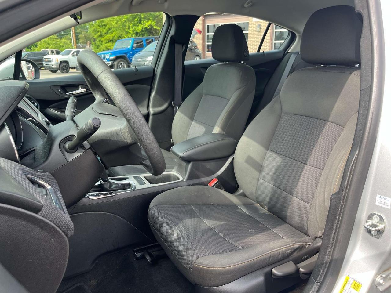 2016 Chevrolet Cruze 4dr Sdn Auto LS Indianapolis IN
