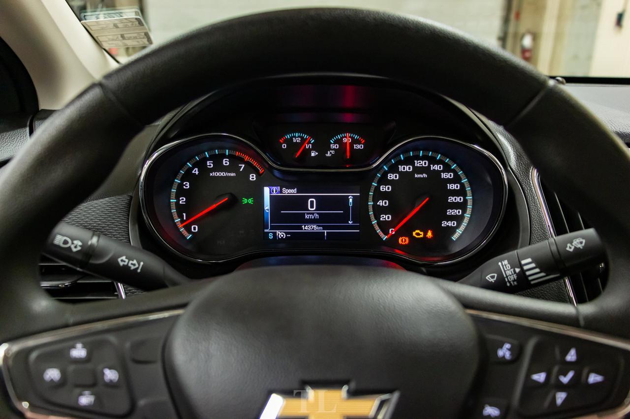 2016 Chevrolet Cruze LT Manual Roof BCam Red Deer AB