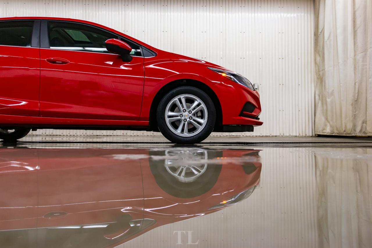 2016 Chevrolet Cruze LT Manual Roof BCam Red Deer AB