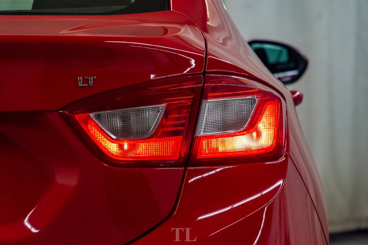 2016 Chevrolet Cruze LT Manual Roof BCam Red Deer AB