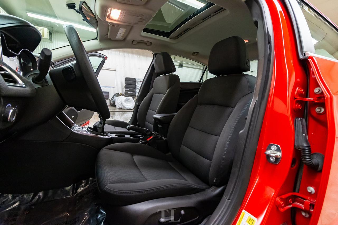 2016 Chevrolet Cruze LT Manual Roof BCam Red Deer AB