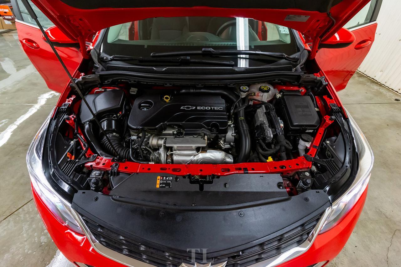 2016 Chevrolet Cruze LT Manual Roof BCam Red Deer AB