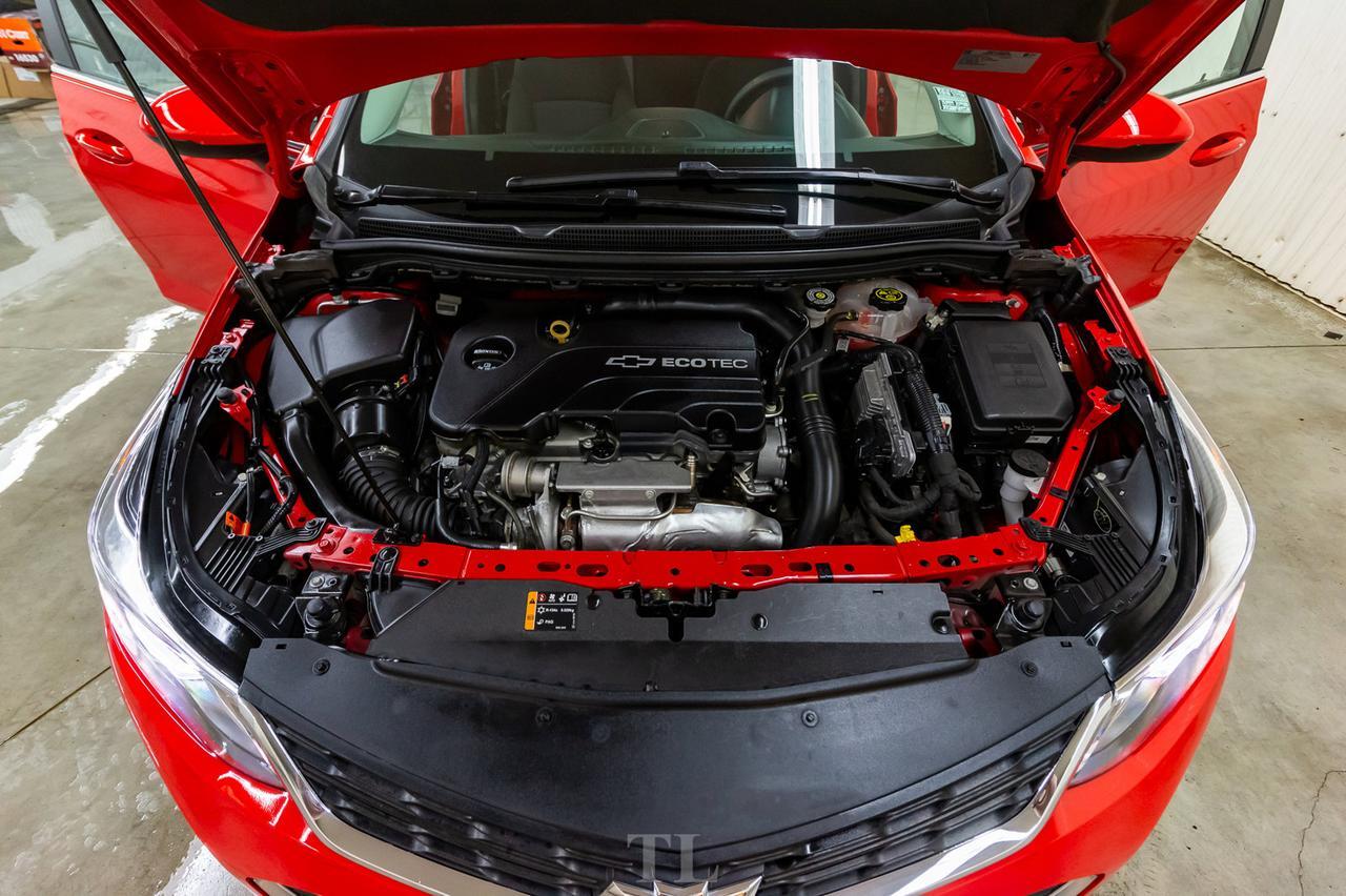 2016 Chevrolet Cruze LT Manual Roof BCam Red Deer AB