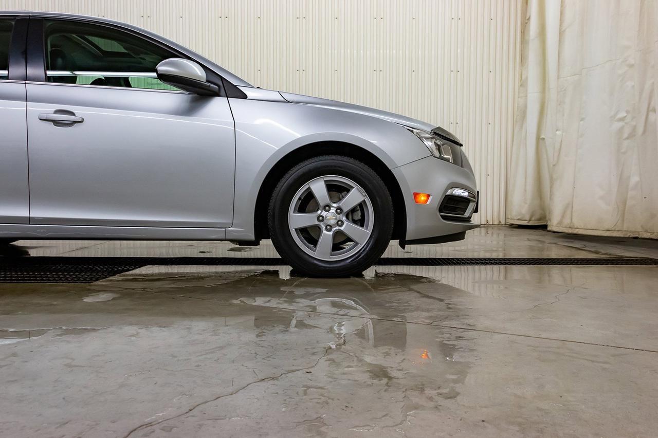 2016 Chevrolet Cruze Limited LT Leather Roof BCam Red Deer AB