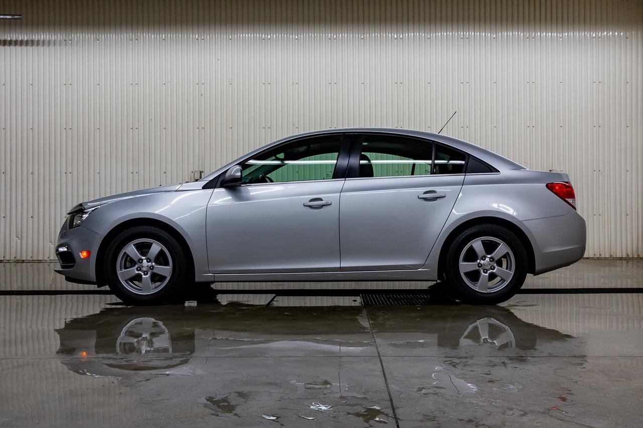 2016 Chevrolet Cruze Limited LT Leather Roof BCam Red Deer AB