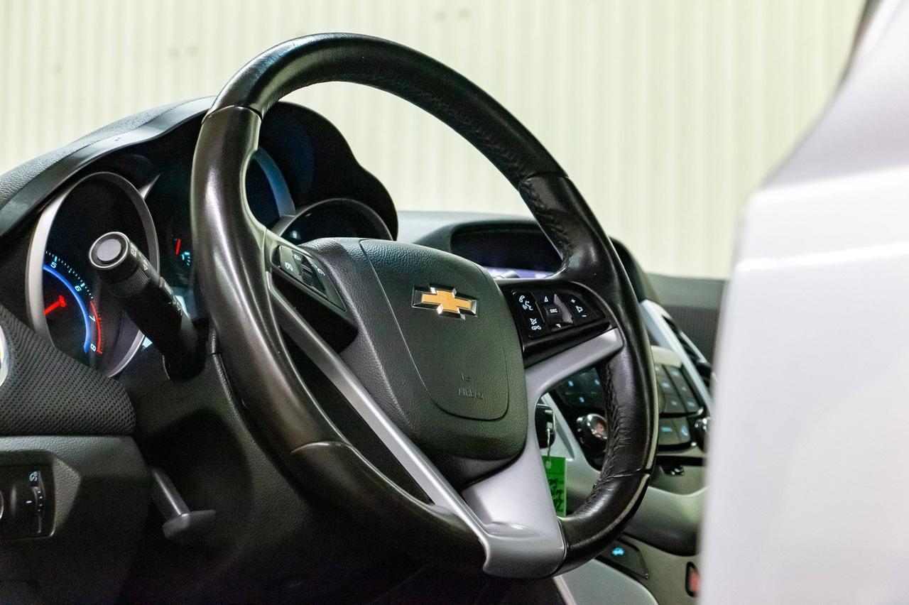 2016 Chevrolet Cruze Limited LT Leather Roof BCam Red Deer AB