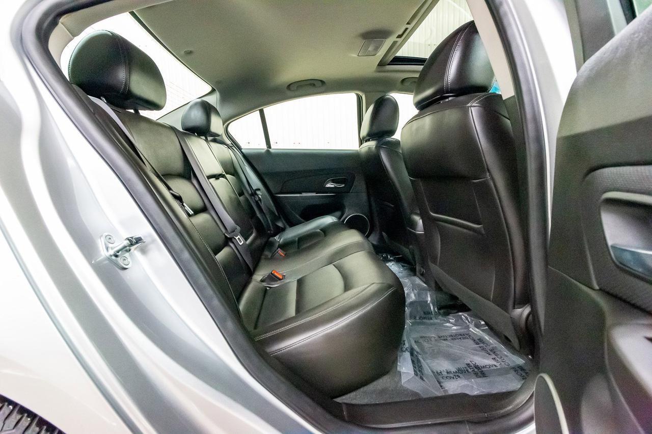 2016 Chevrolet Cruze Limited LT Leather Roof BCam Red Deer AB