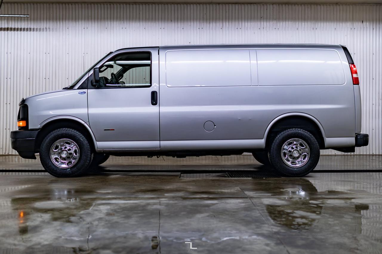 2016 Chevrolet Express 2500 Cargo Van Diesel Partition Shevles Red Deer AB