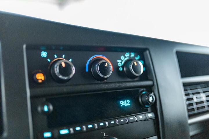 2016 Chevrolet Express 2500 Cargo Van Diesel Red Deer AB 2016 Chevrolet Express 2500 Cargo Van Diesel Red Deer AB