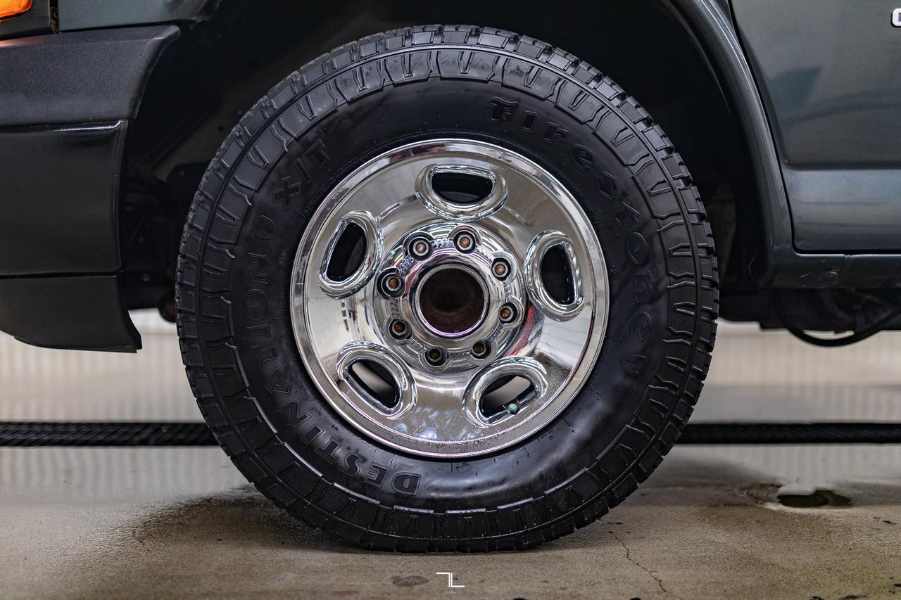 2016 Chevrolet Express 2500 Cargo Van Diesel Red Deer AB