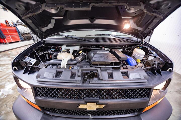 2016 Chevrolet Express 2500 Cargo Van Diesel Red Deer AB 2016 Chevrolet Express 2500 Cargo Van Diesel Red Deer AB