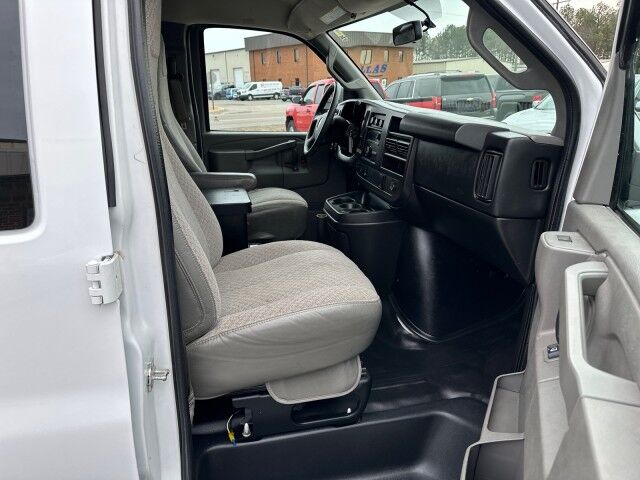 2016 Chevrolet Express 2500 Cargo Van w/ Ladder Rack & Bin Pkg Ashland VA