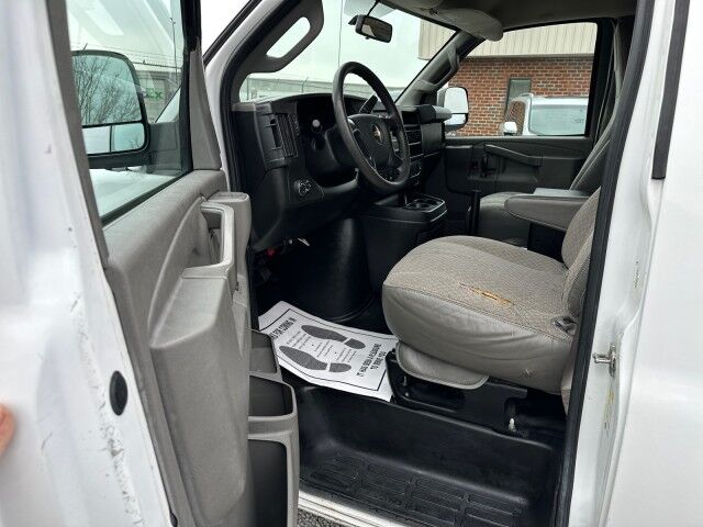 2016 Chevrolet Express 2500 Cargo Van w/ Ladder Rack & Bin Pkg Ashland VA