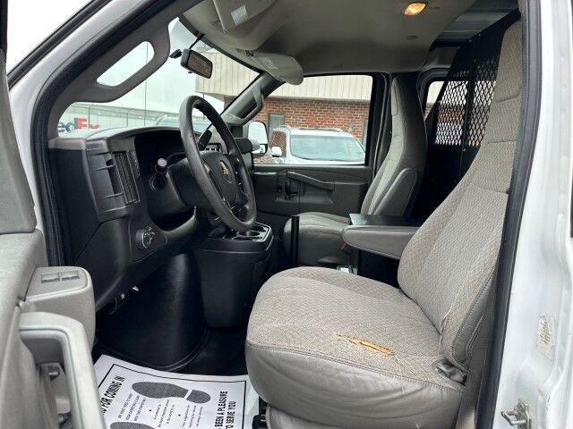 2016 Chevrolet Express 2500 Cargo Van w/ Ladder Rack & Bin Pkg Ashland VA