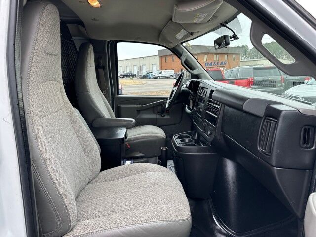 2016 Chevrolet Express 2500 Cargo Van w/ Ladder Rack & Bin Pkg Ashland VA