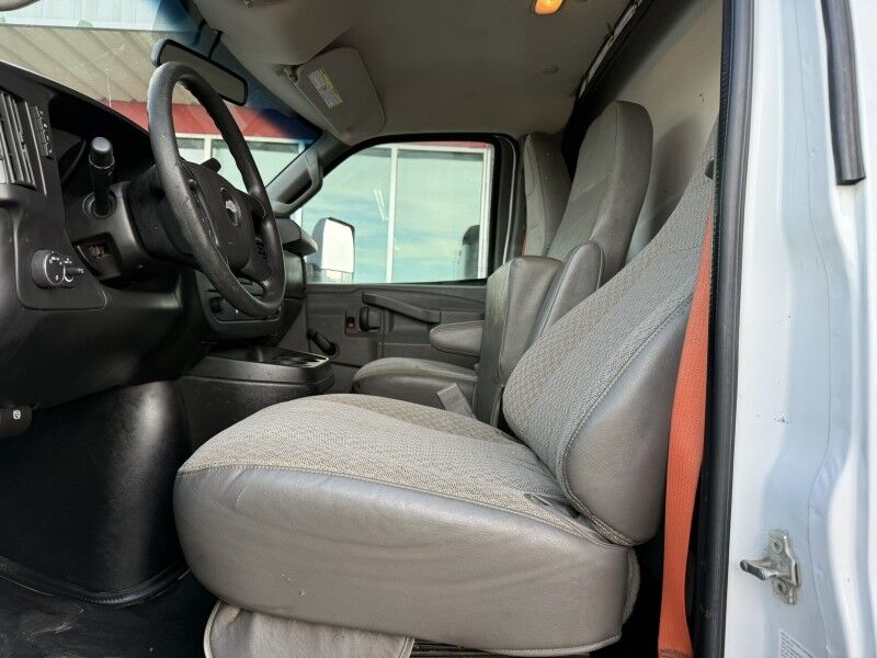 2016 Chevrolet Express 3500 Box Van 83k mi's Collinsville OK