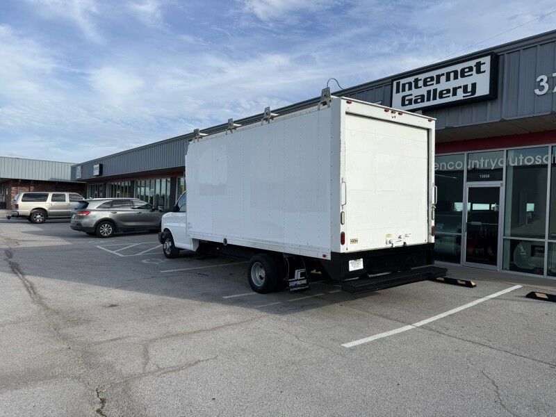2016 Chevrolet Express 3500 Box Van 83k mi's Collinsville OK