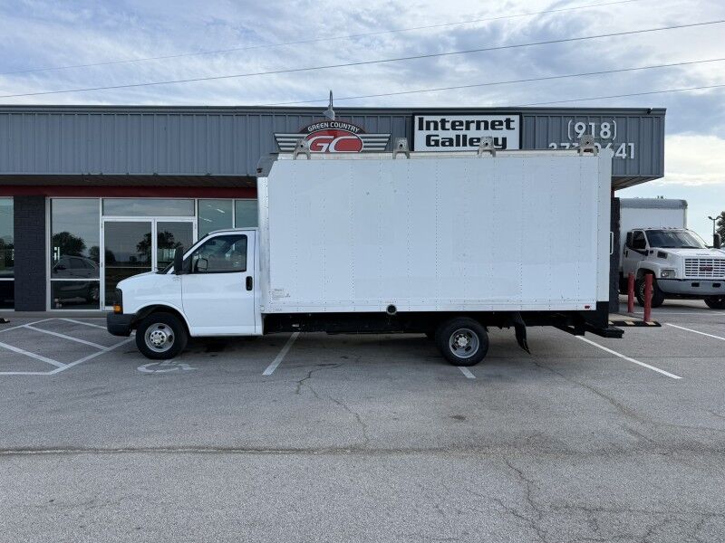 2016 Chevrolet Express 3500 Box Van 83k mi's Collinsville OK