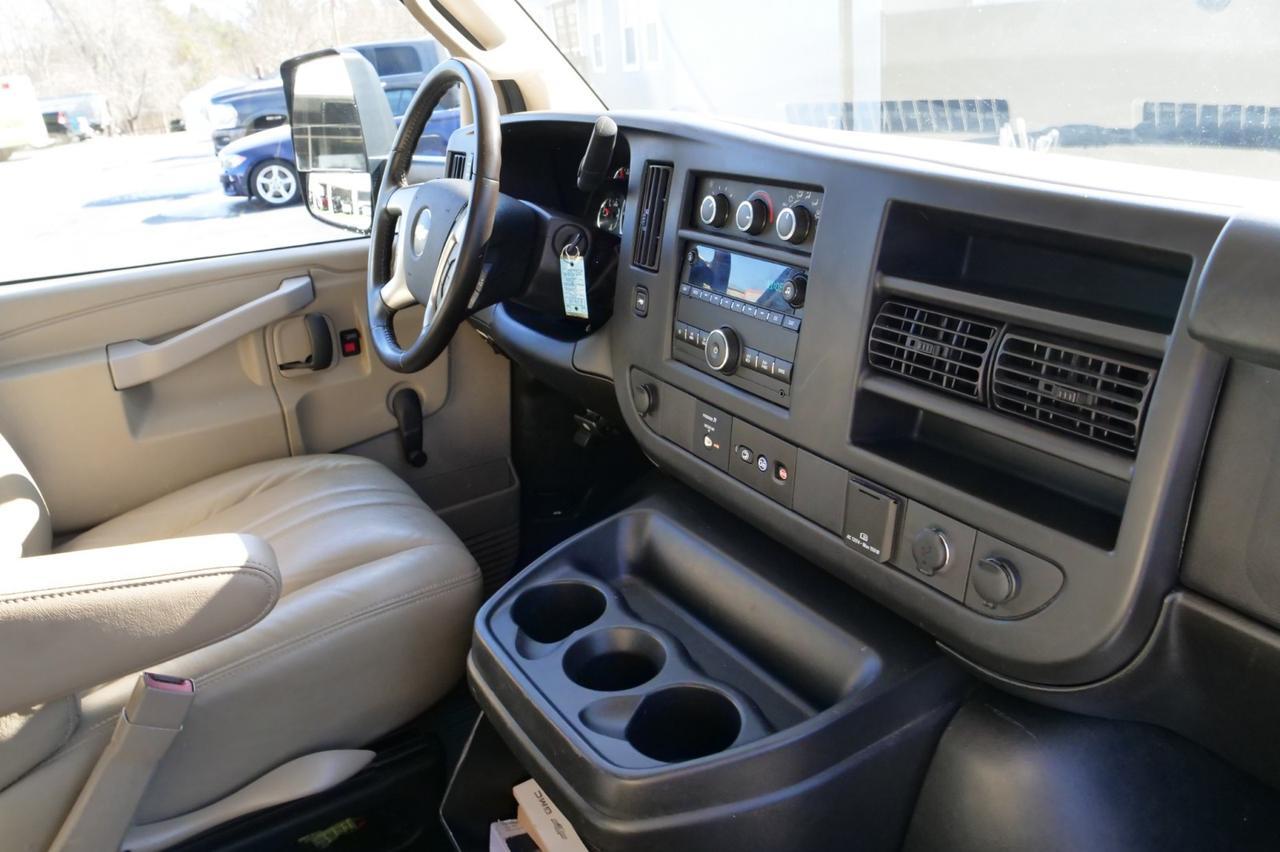 2016 Chevrolet Express 3500 Box Van / Duramax V8 Diesel / DRW / 13FT Box! Lincolnton NC