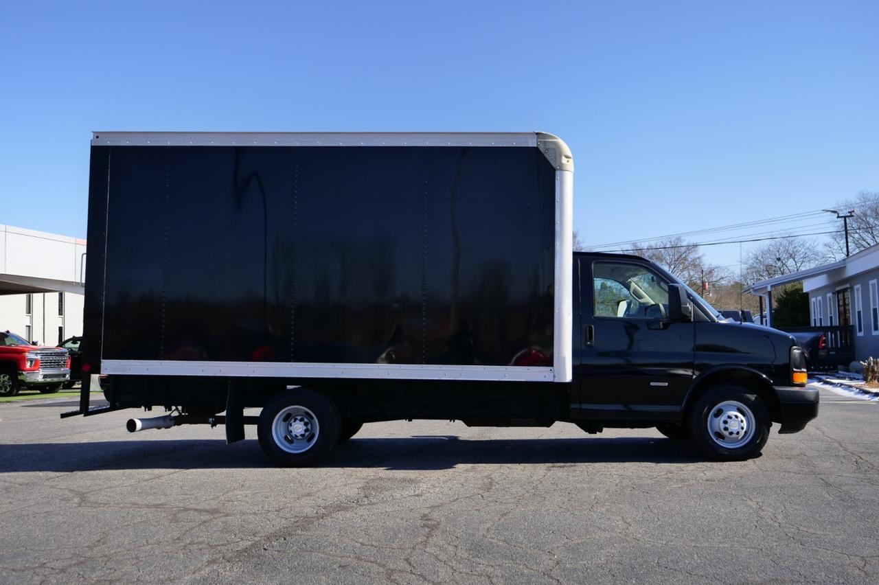 2016 Chevrolet Express 3500 Box Van / Duramax V8 Diesel / DRW / 13FT Box! Lincolnton NC