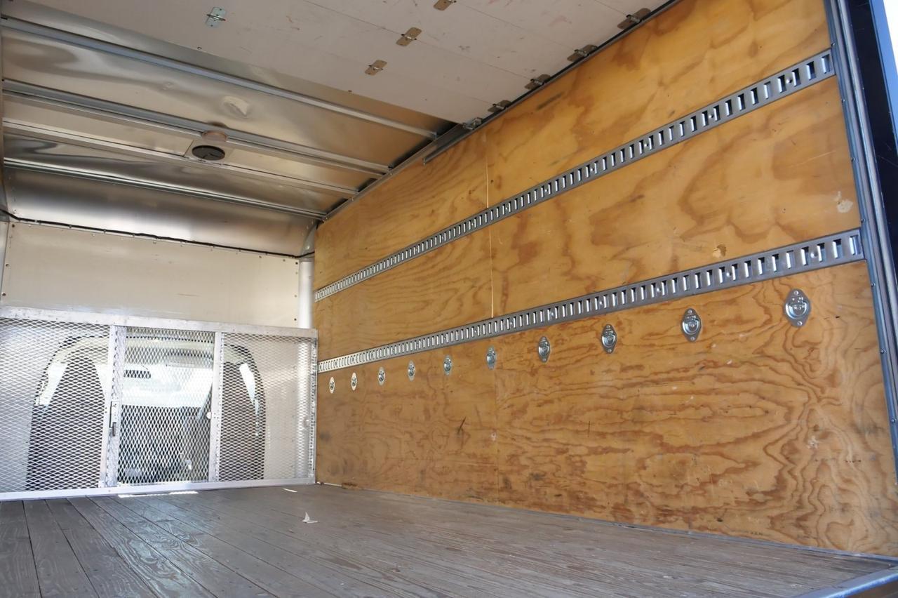 2016 Chevrolet Express 3500 Box Van / Duramax V8 Diesel / DRW / 13FT Box! Lincolnton NC