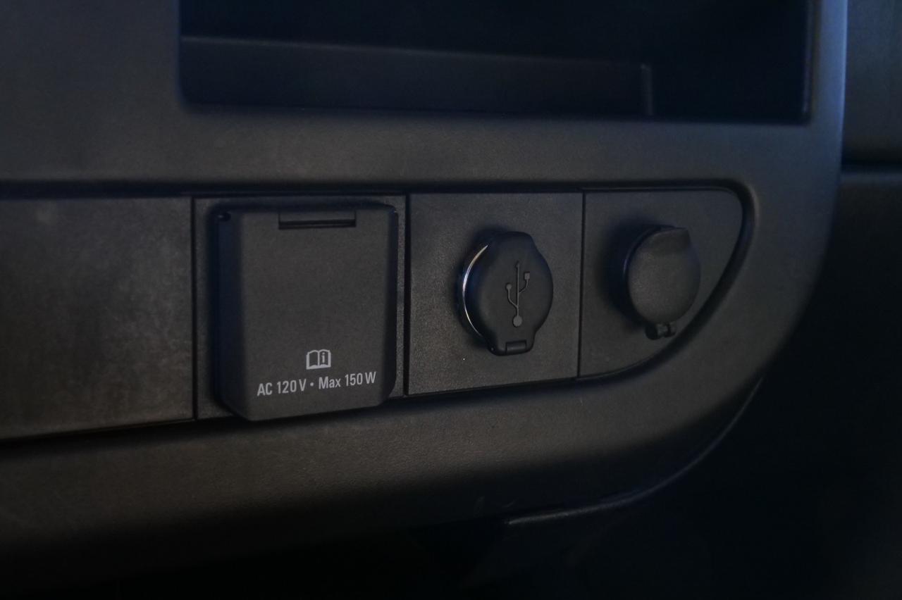 2016 Chevrolet Express 3500 Box Van / Duramax V8 Diesel / DRW / 13FT Box! Lincolnton NC