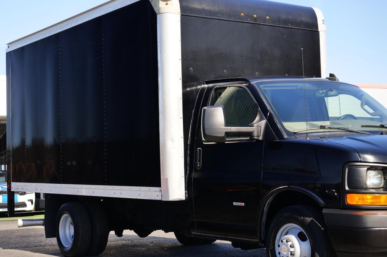 2016 Chevrolet Express 3500 Box Van / Duramax V8 Diesel / DRW / 13FT Box! Lincolnton NC