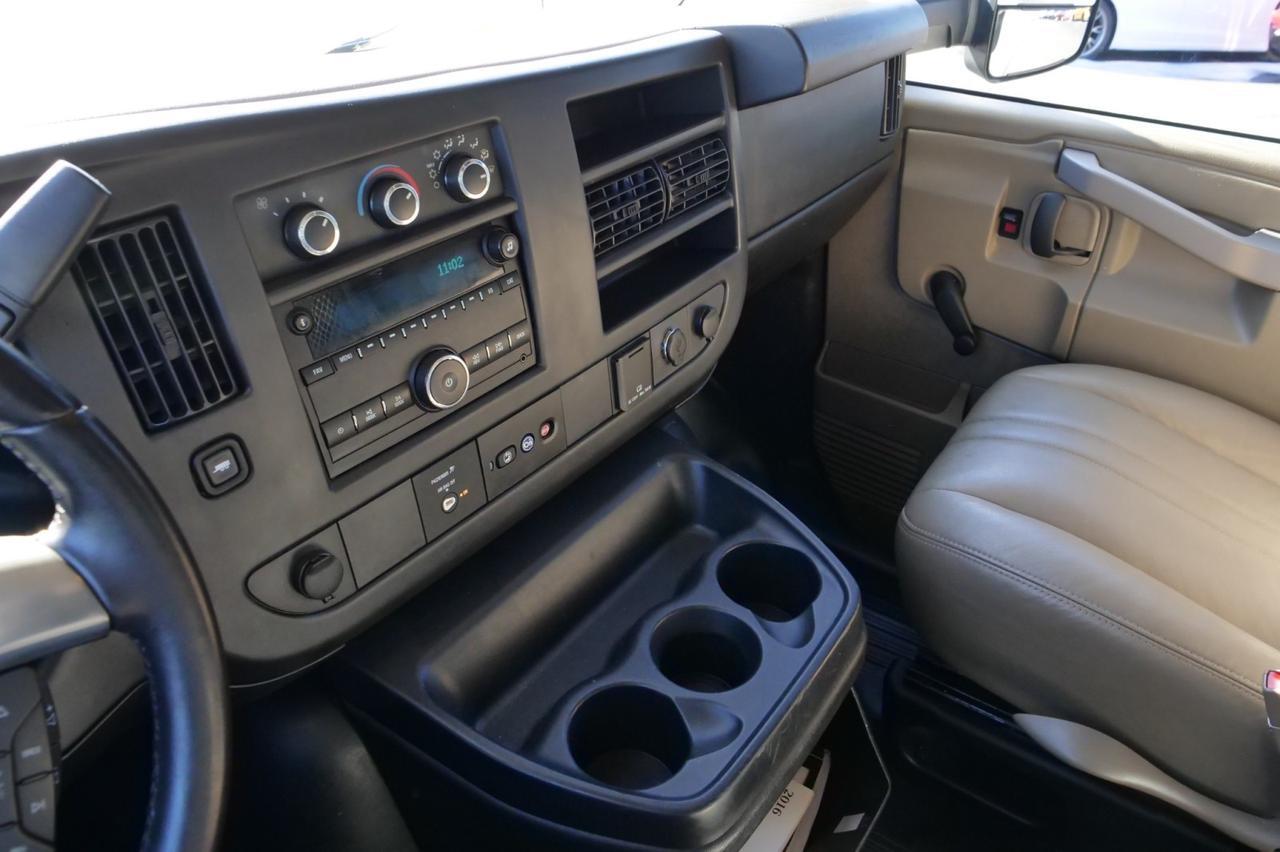 2016 Chevrolet Express 3500 Box Van / Duramax V8 Diesel / DRW / 13FT Box! Lincolnton NC