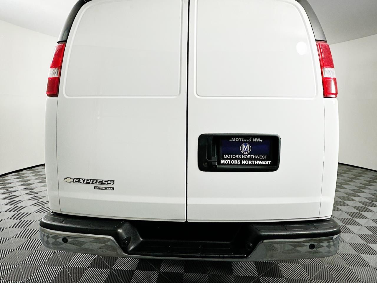 2016 Chevrolet Express 3500 Work Van Tacoma WA