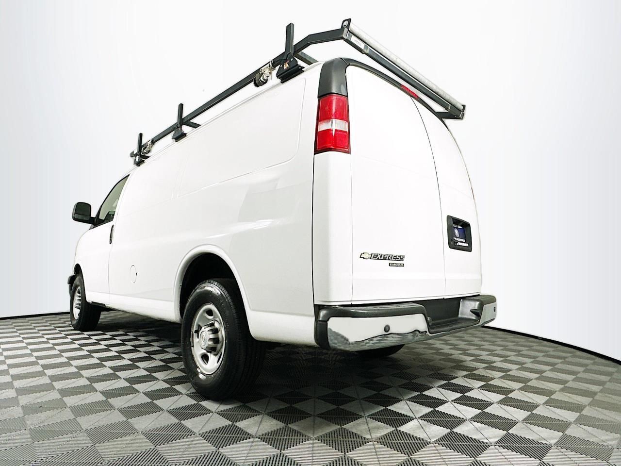 2016 Chevrolet Express 3500 Work Van Tacoma WA