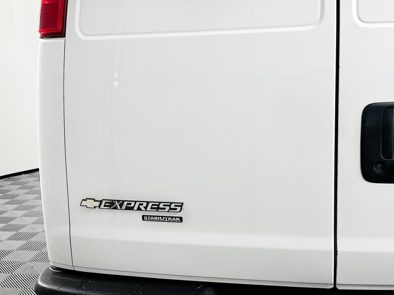 2016 Chevrolet Express 3500 Work Van Tacoma WA