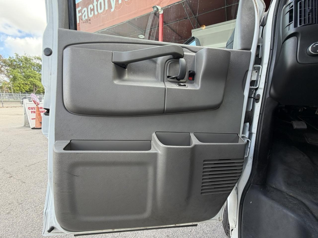 2016 Chevrolet Express Commercial Cutaway Hollywood FL