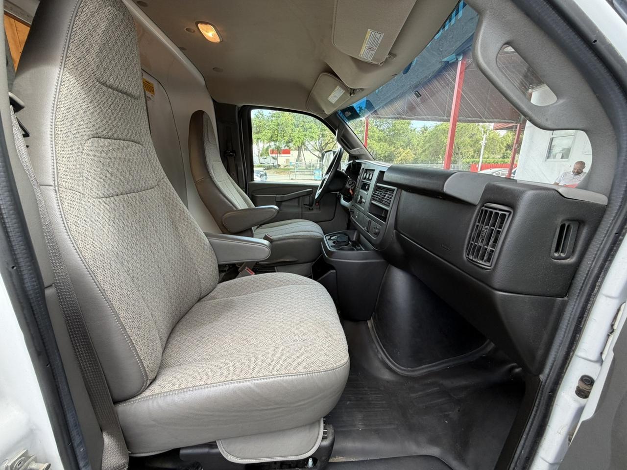 2016 Chevrolet Express Commercial Cutaway Hollywood FL