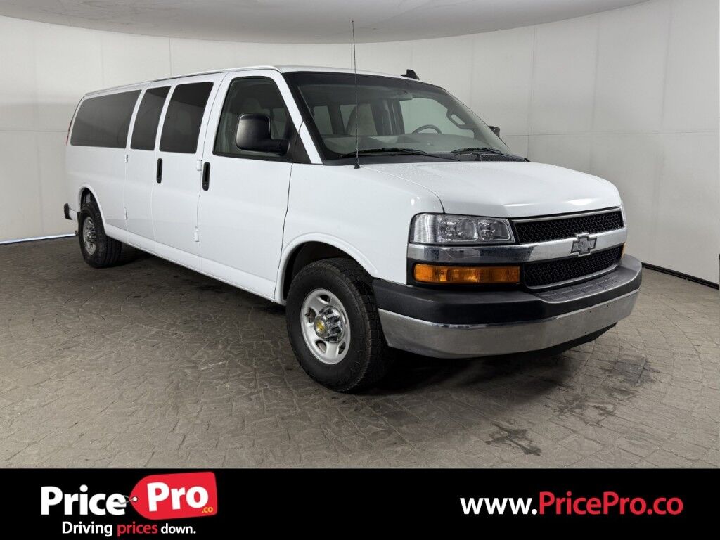 2016 Chevrolet Express Passenger 3500 LT Extended 15 Passenger Maumee OH