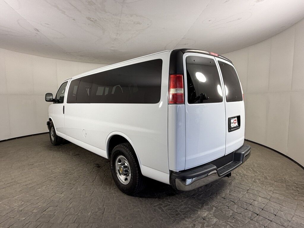 2016 Chevrolet Express Passenger 3500 LT Extended 15 Passenger Maumee OH