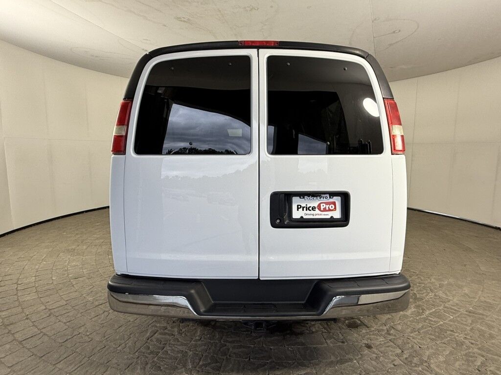 2016 Chevrolet Express Passenger 3500 LT Extended 15 Passenger Maumee OH