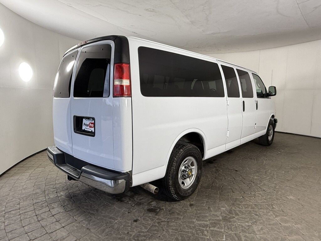 2016 Chevrolet Express Passenger 3500 LT Extended 15 Passenger Maumee OH