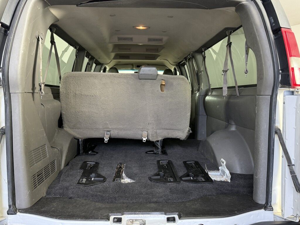 2016 Chevrolet Express Passenger 3500 LT Extended 15 Passenger Maumee OH