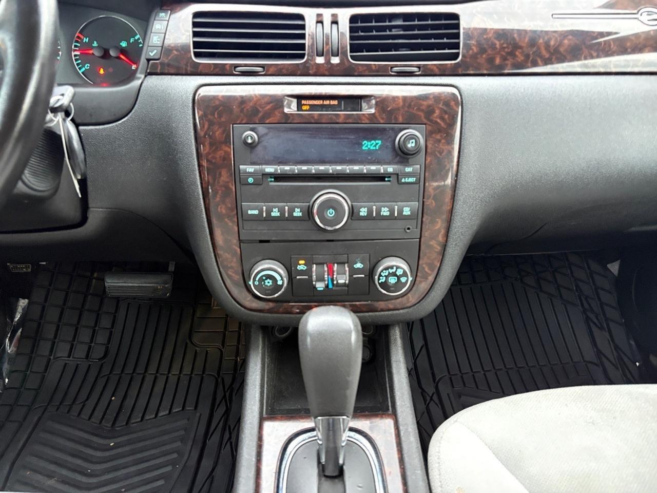 2016 Chevrolet Impala Limited (fleet-only) LT, REMOTE START, AUX PORT, POWER SEATS, KEYLESS ENTRY, ALL WEATHER FLOOR MATS, LOW MILEAGE, THIS CAR IS READY TO RIDE ON THE ROAD! Virginia Beach VA