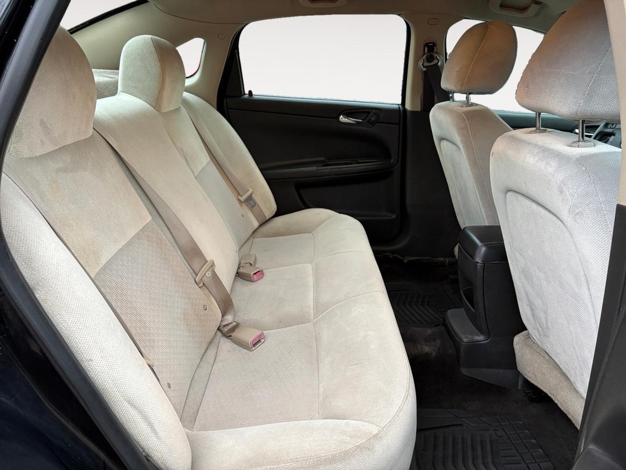 2016 Chevrolet Impala Limited (fleet-only) LT, REMOTE START, AUX PORT, POWER SEATS, KEYLESS ENTRY, ALL WEATHER FLOOR MATS, LOW MILEAGE, THIS CAR IS READY TO RIDE ON THE ROAD! Virginia Beach VA