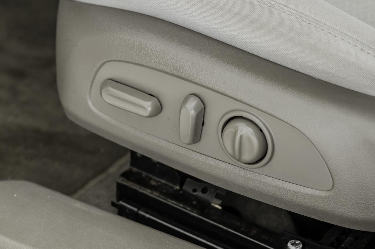 2016 Chevrolet Malibu LT AUTOMATIC REAR CAMERA KEYLESS START BLUETOOTH POWER DRIVER SE Carrollton TX