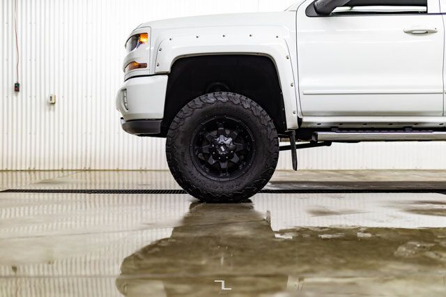 2016 Chevrolet Silverado 1500 4x4 Crew Cab LT Z71 BCam 6&quot; Lift Red Deer AB