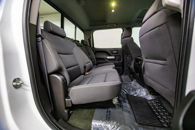 2016 Chevrolet Silverado 1500 4x4 Crew Cab LT Z71 BCam 6&quot; Lift Red Deer AB