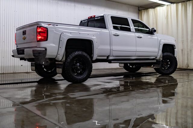 2016 Chevrolet Silverado 1500 4x4 Crew Cab LT Z71 BCam 6&quot; Lift Red Deer AB
