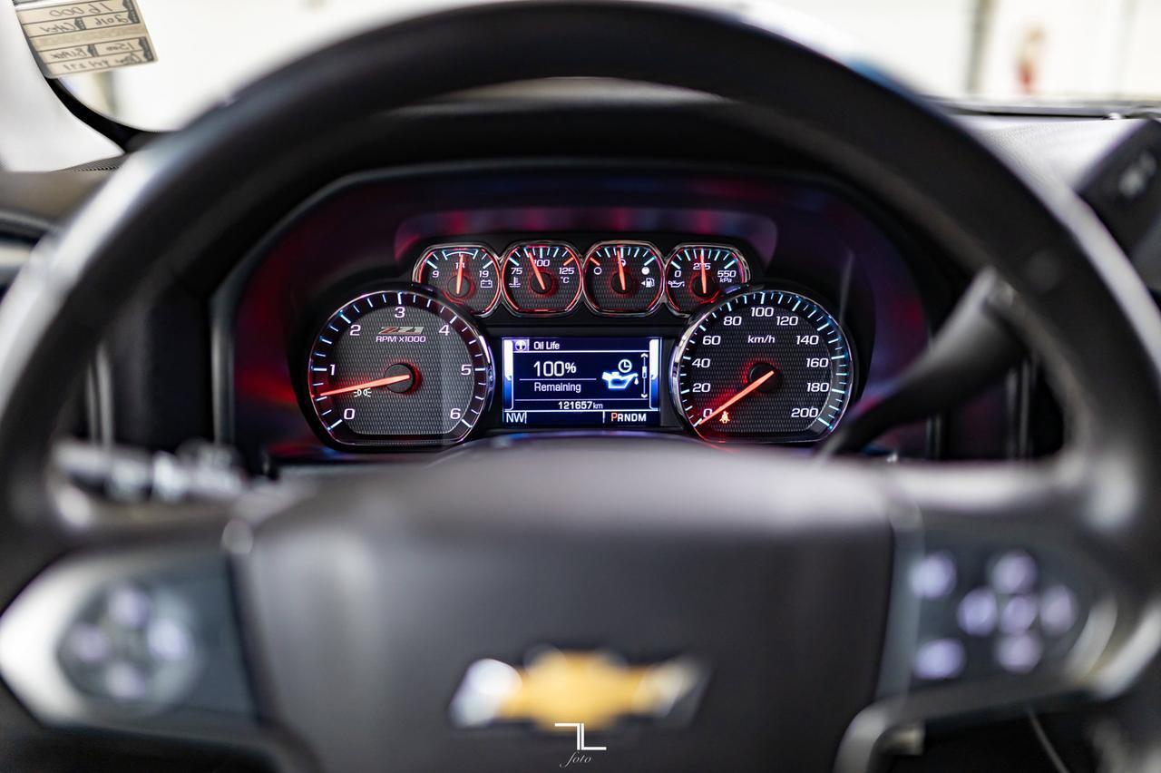 2016 Chevrolet Silverado 1500 4x4 Crew Cab LT Z71 BCam Hseat Red Deer AB