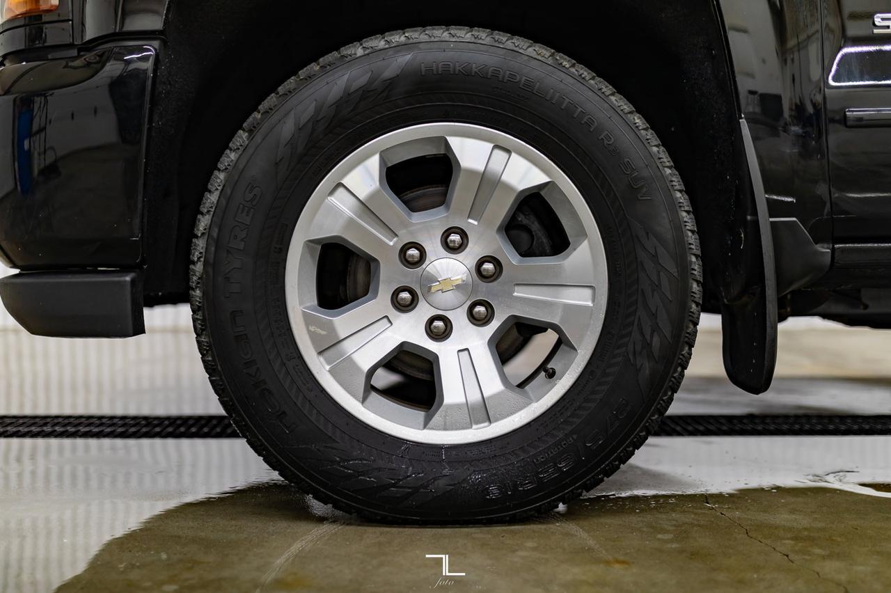 2016 Chevrolet Silverado 1500 4x4 Crew Cab LT Z71 BCam Hseat Red Deer AB