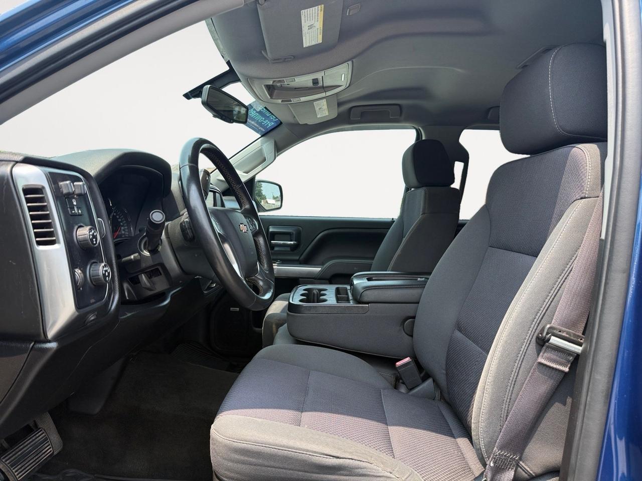 2016 Chevrolet Silverado 1500 LT, HEATED SEATS, BLUETOOTH, BACKUP CAMERA, BED LINER, TOW PACKAGE, POWER/HEATED MIRRORS, REMOTE KEYLESS ENTRY, POWER SLIDING REAR WINDOW, UNIVERSAL GARAGE DOOR OPENER, LOW MILES, CLEAN CARFAX!