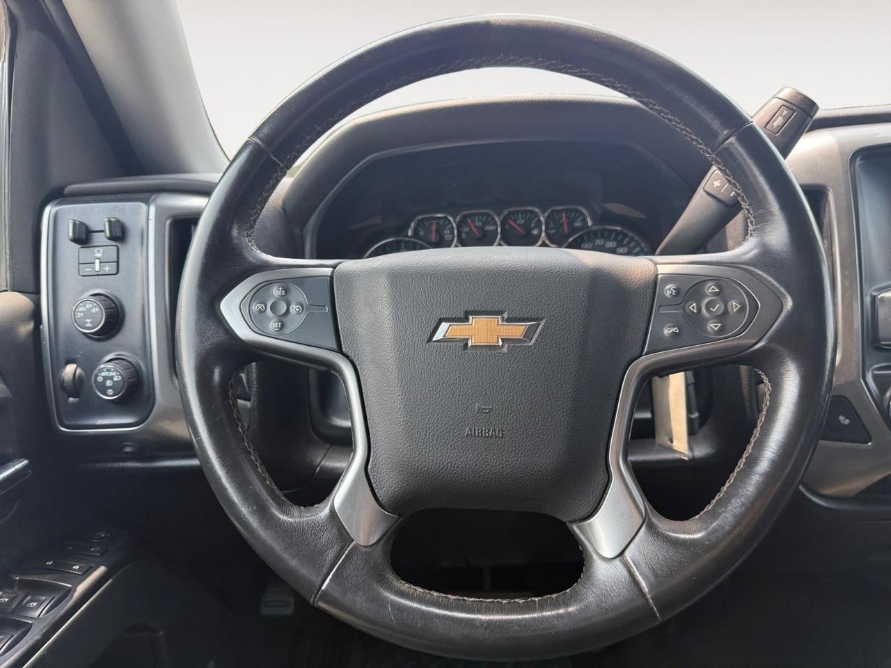 2016 Chevrolet Silverado 1500 LT, HEATED SEATS, BLUETOOTH, BACKUP CAMERA, BED LINER, TOW PACKAGE, POWER/HEATED MIRRORS, REMOTE KEYLESS ENTRY, POWER SLIDING REAR WINDOW, UNIVERSAL GARAGE DOOR OPENER, LOW MILES, CLEAN CARFAX! Norfolk VA